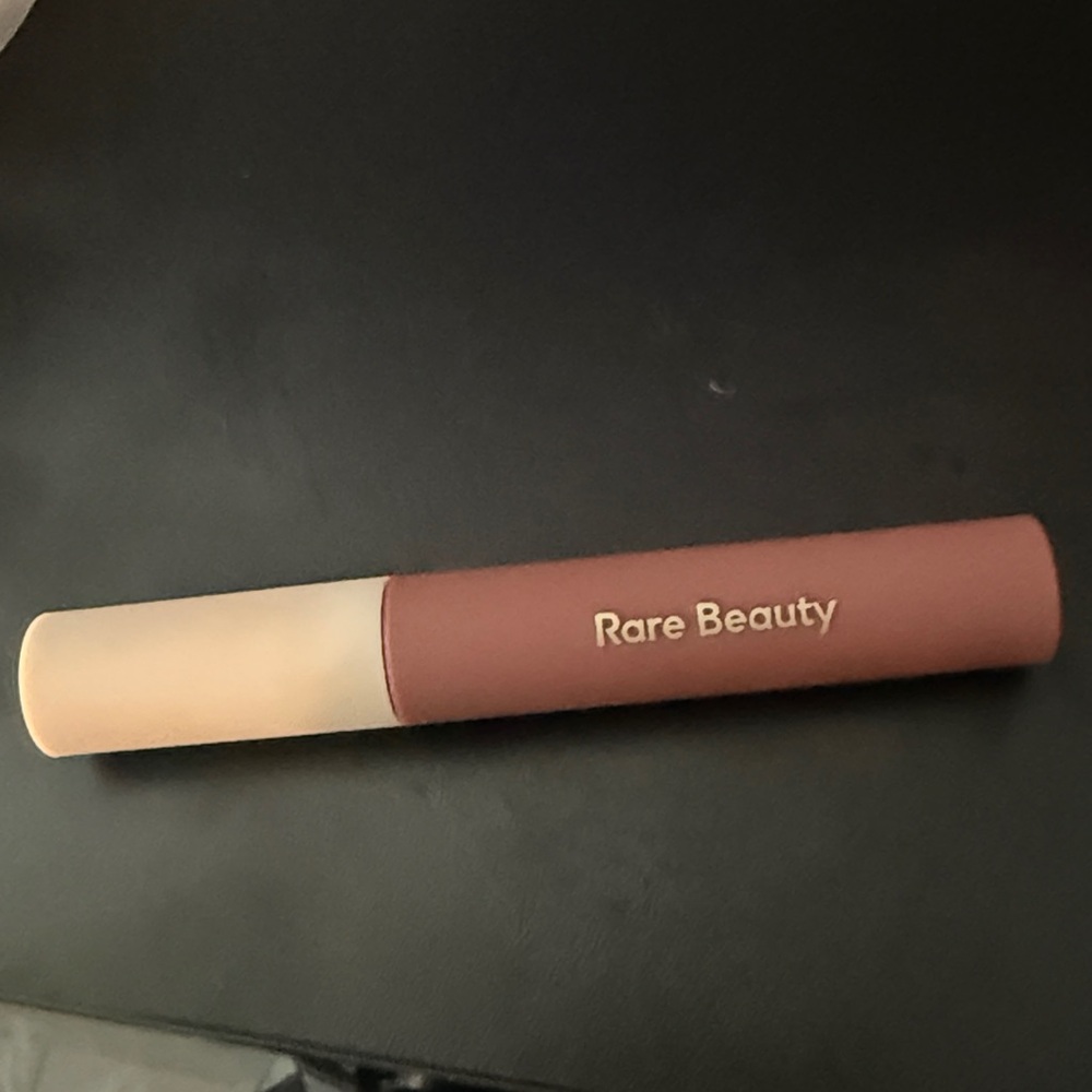 Rare Beauty Lip Soufflé Matte Lip Cream-Courage